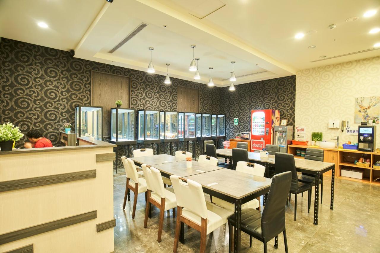 Place‧X Hotel Taipei Luaran gambar